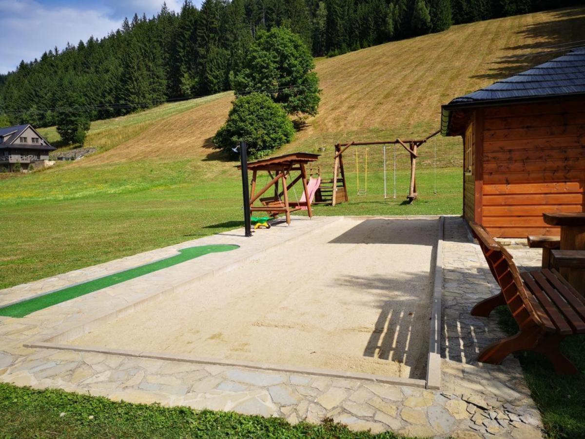 Valassky Dvur Velké Karlovice Buitenkant foto