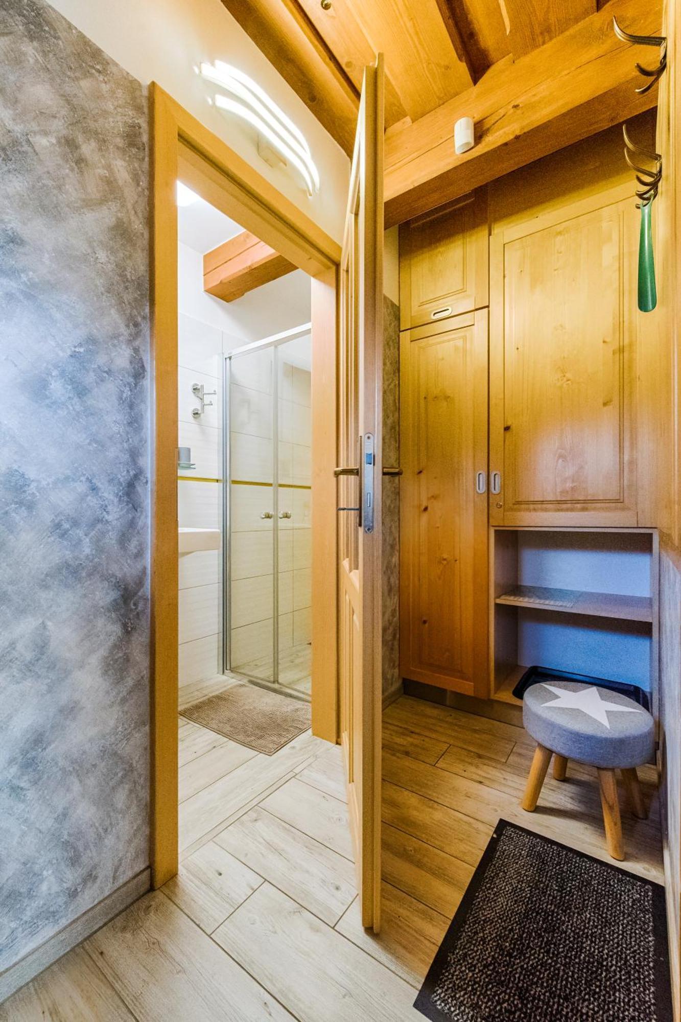 Valassky Dvur Velké Karlovice Buitenkant foto