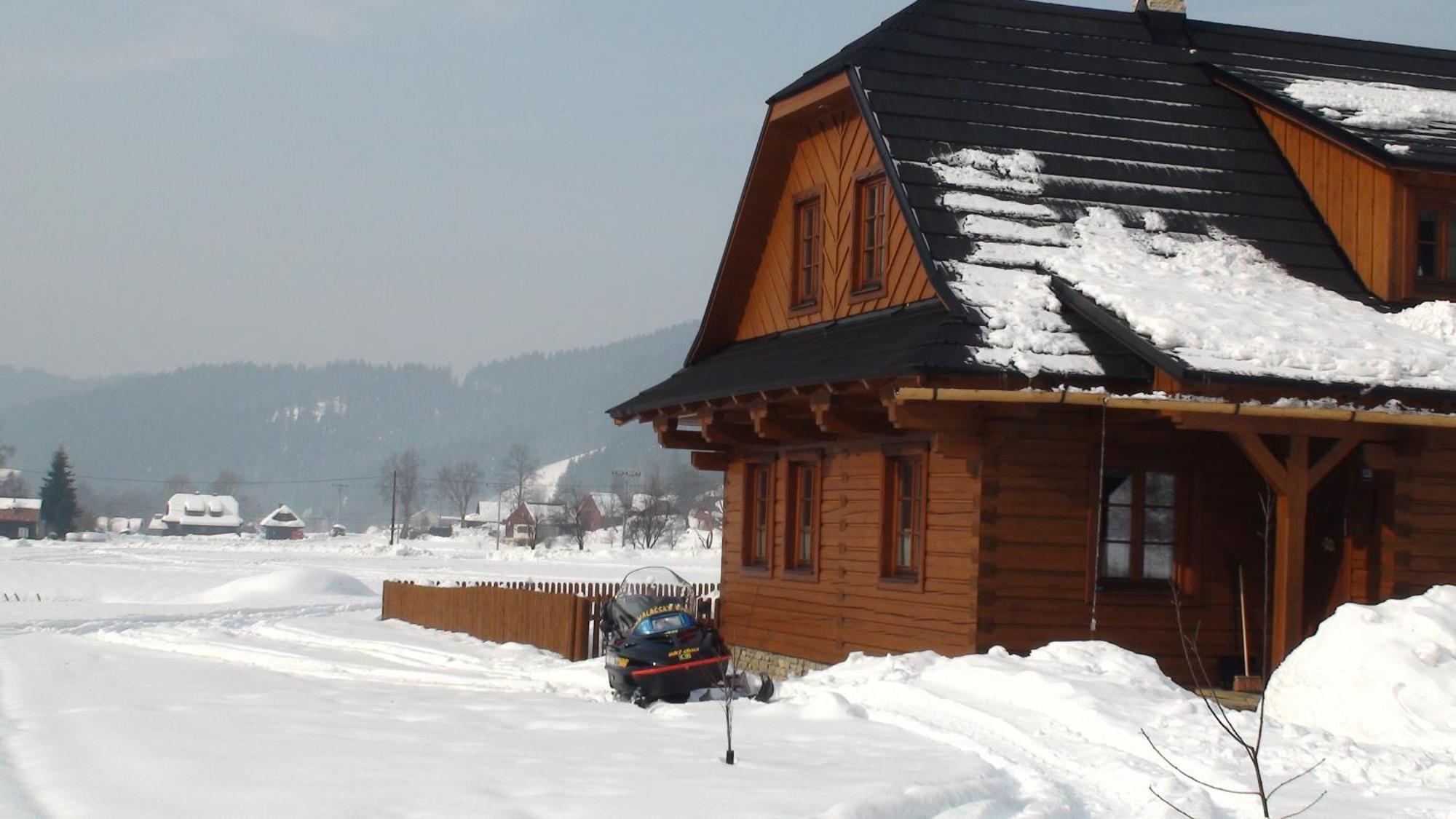 Valassky Dvur Velké Karlovice Buitenkant foto